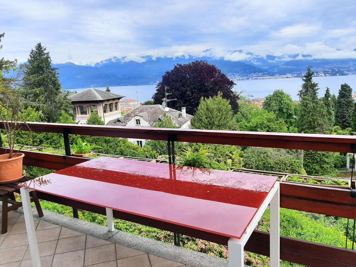 La Finestra Sul Lago - In Villa Con Vista E Posto Auto Coperto สเตรซา ภายนอก รูปภาพ